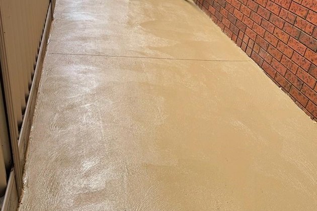 Warm coloured concrete hallway